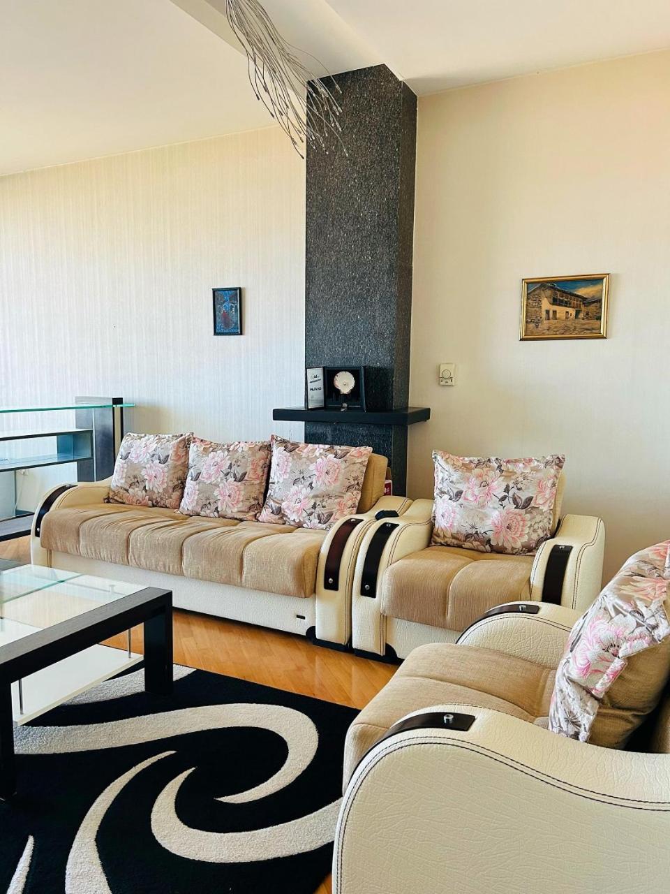 Sunday Hotel Baku Eksteriør billede